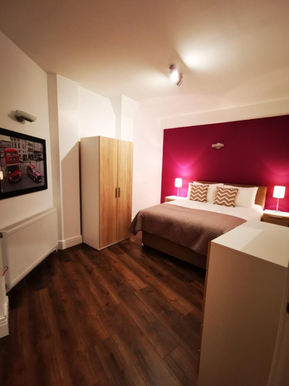 Capital Host- Apartments Euston 런던 외부 사진