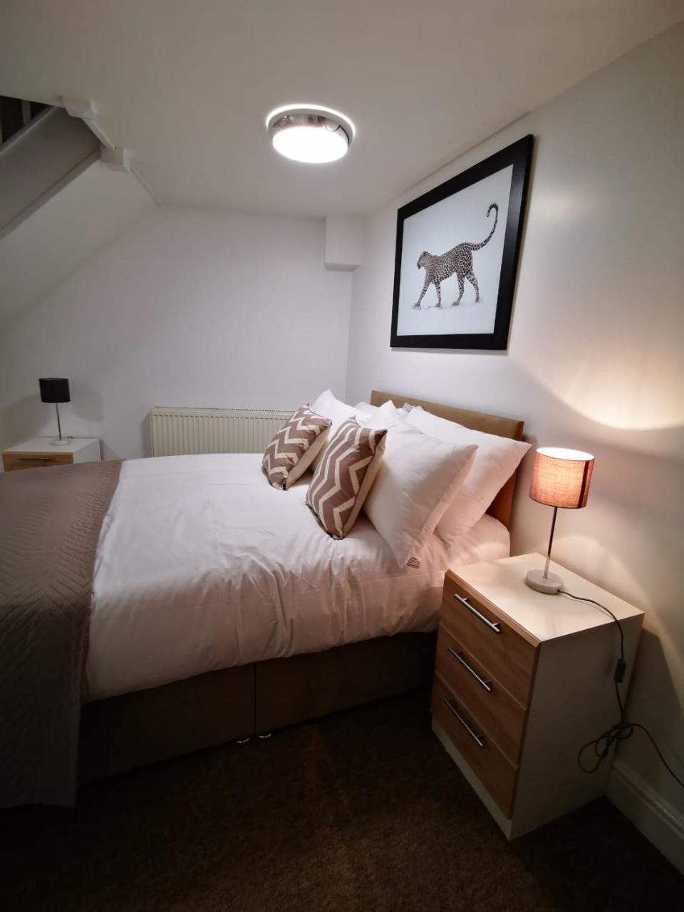Capital Host- Apartments Euston 런던 외부 사진