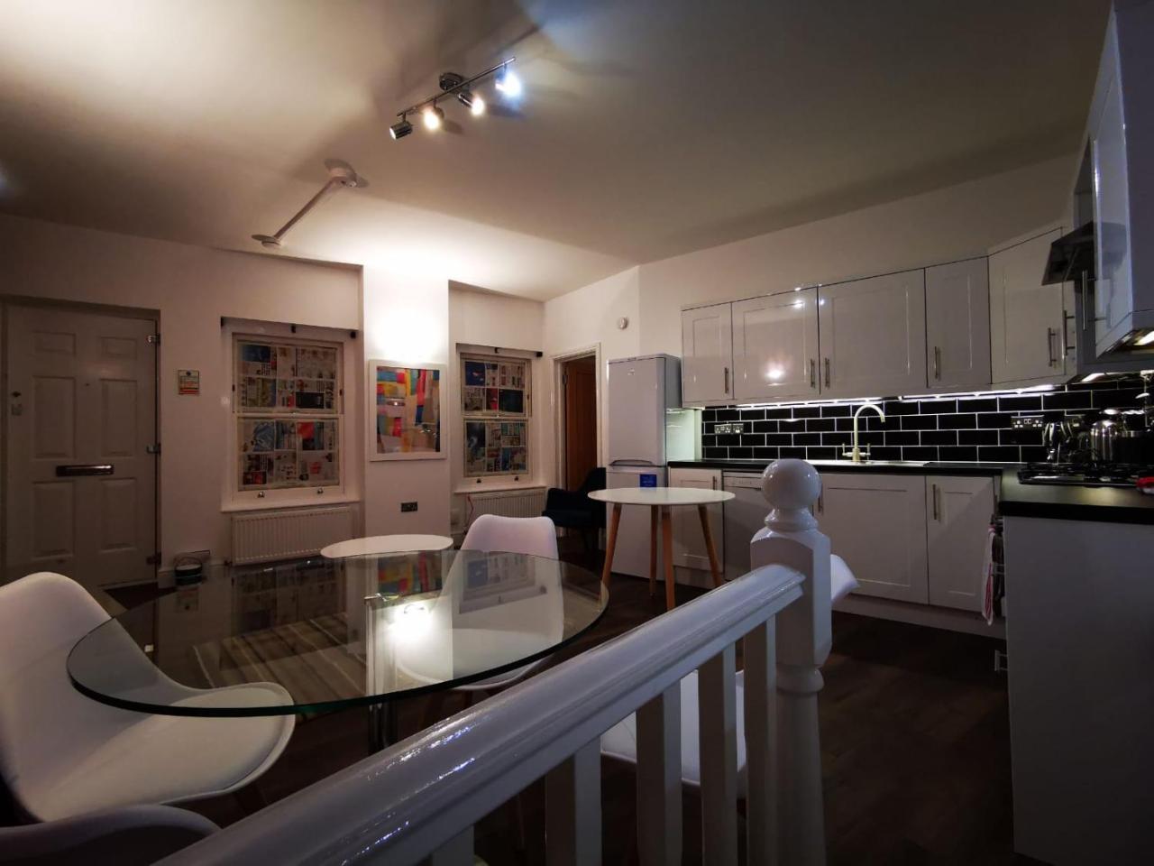 Capital Host- Apartments Euston 런던 외부 사진