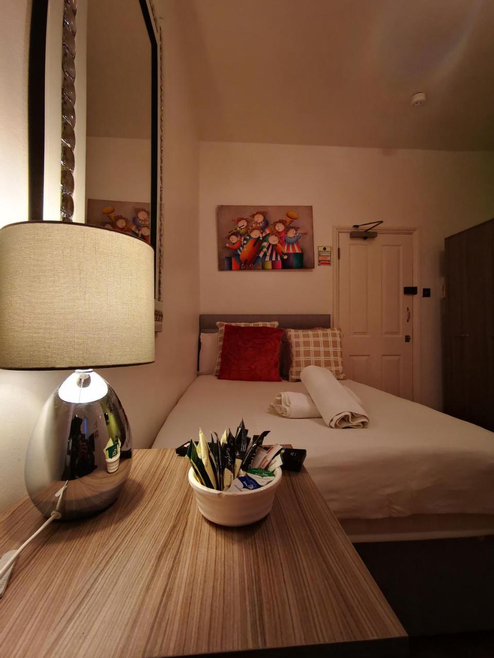 Capital Host- Apartments Euston 런던 외부 사진